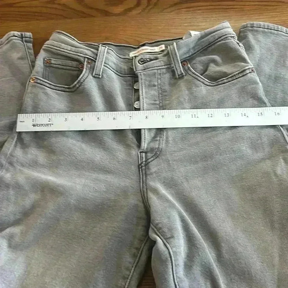 Levi’s ribcage straight ankle, gray scale jeans size women’s size 26x27 - Picture 6 of 8